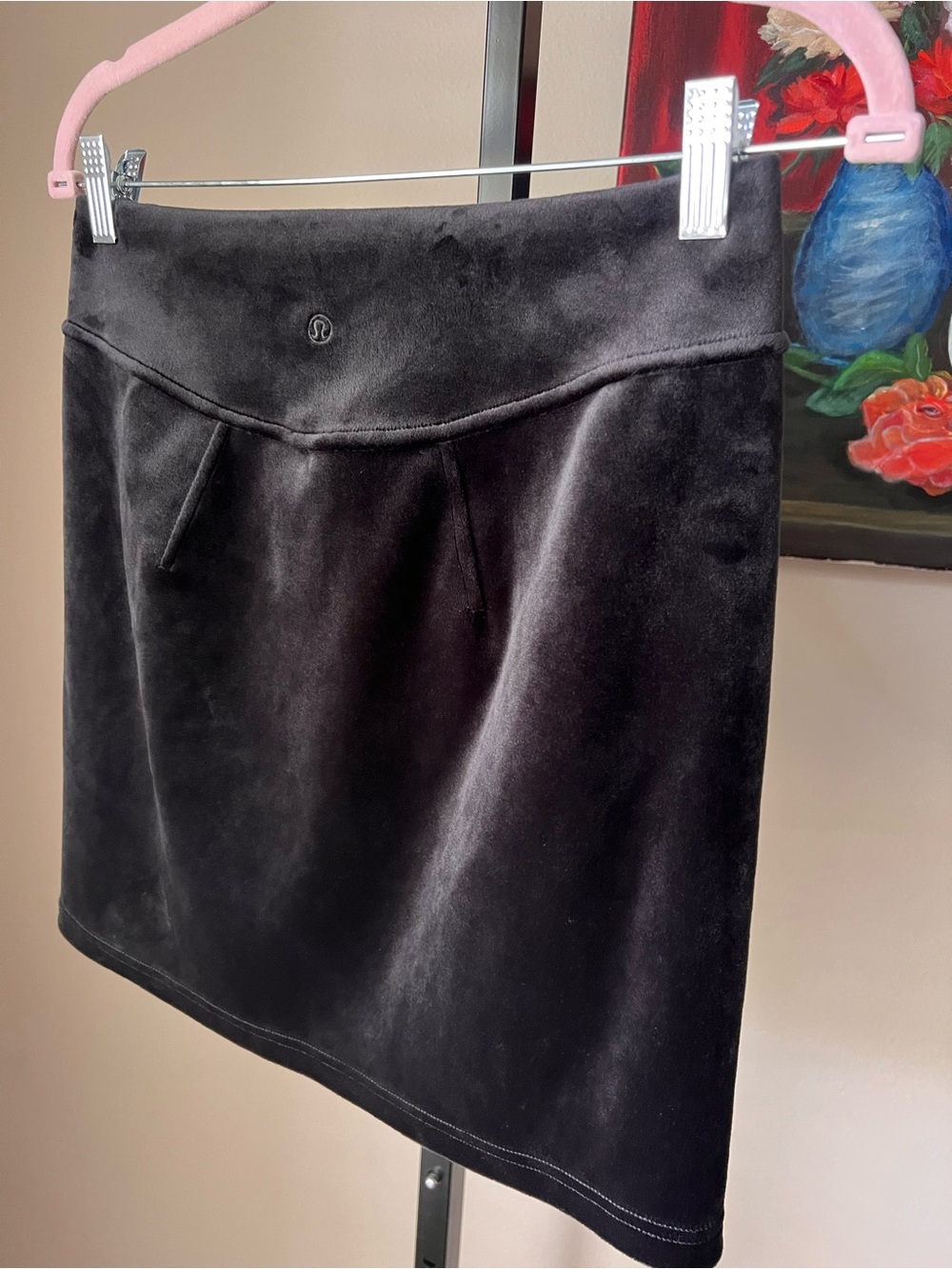 lululemon athletica Black Velvet-Look Pull-On Skirt scuba - Picture 5 of 7